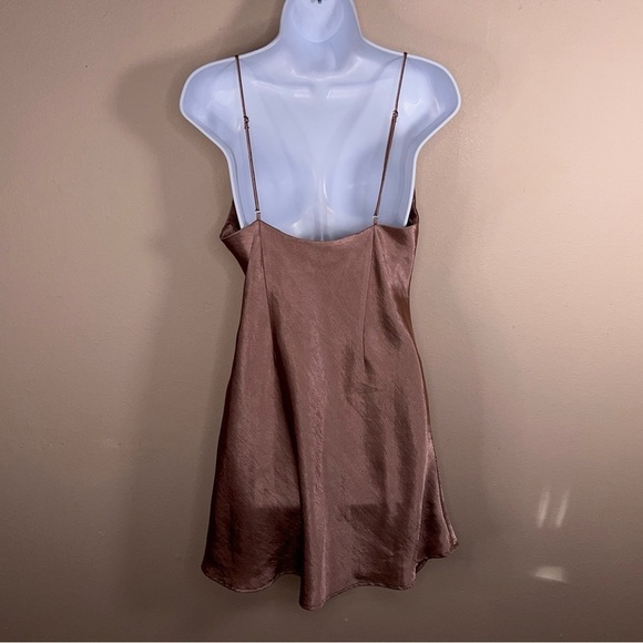 MEDIUM COTTON CANDY LA CHAMPAGNE PINK SATIN DRESS EVENT PARTY COCKTAIL COWL NECK - Picture 4 of 12